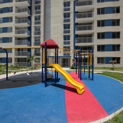 Proyecto-de-vivienda-puerto-azul-ricaurte-zonas-comunes-juegos-infantiles